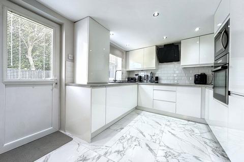 3 bedroom semi-detached house for sale, Essex Drive, Washington, Tyne and Wear, NE37 2PE