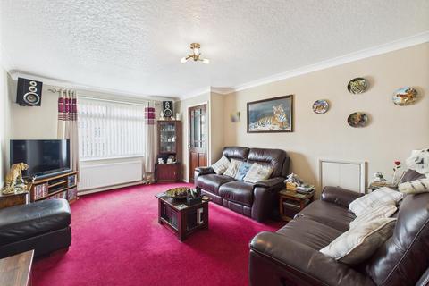 4 bedroom semi-detached house for sale, Nursery Grove, Bridlington