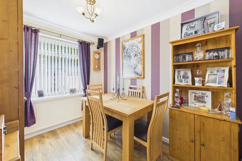 4 bedroom semi-detached house for sale, Nursery Grove, Bridlington