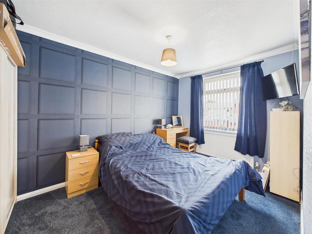 Bedroom: