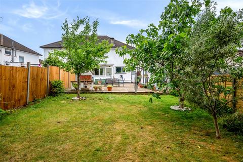 16 Chipstead Road, Erith, DA8 3HT