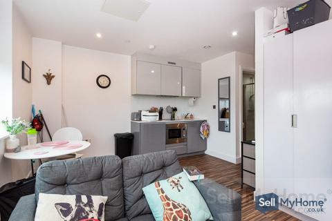1 bedroom flat for sale, Chester Road, Old Trafford, Manchester