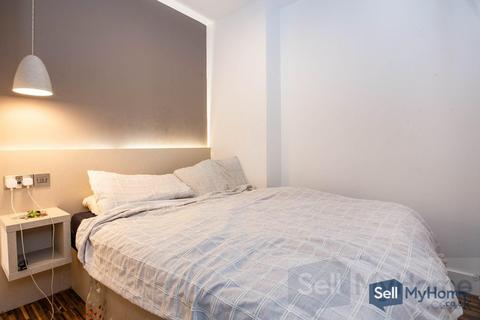 1 bedroom flat for sale, Chester Road, Old Trafford, Manchester