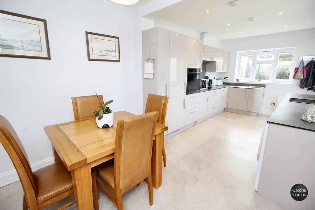 Kitchen diner