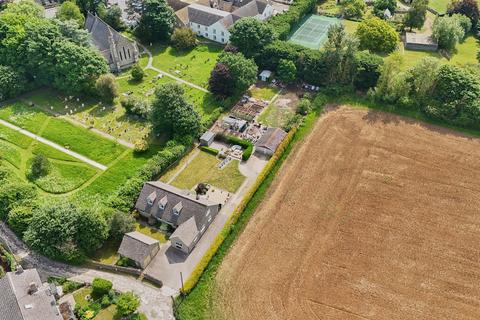 6 bedroom detached bungalow for sale, Church Lane, Hailey, OX29