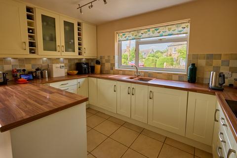 6 bedroom detached bungalow for sale, Church Lane, Hailey, OX29