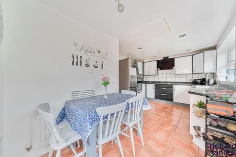 5 bedroom detached house for sale, Figsbury Close, Taw Hill, Swindon, SN25