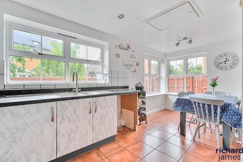 5 bedroom detached house for sale, Figsbury Close, Taw Hill, Swindon, SN25