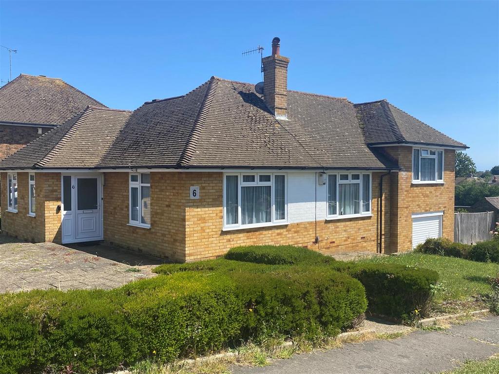 6 Blackfields Ave - front1.jpg