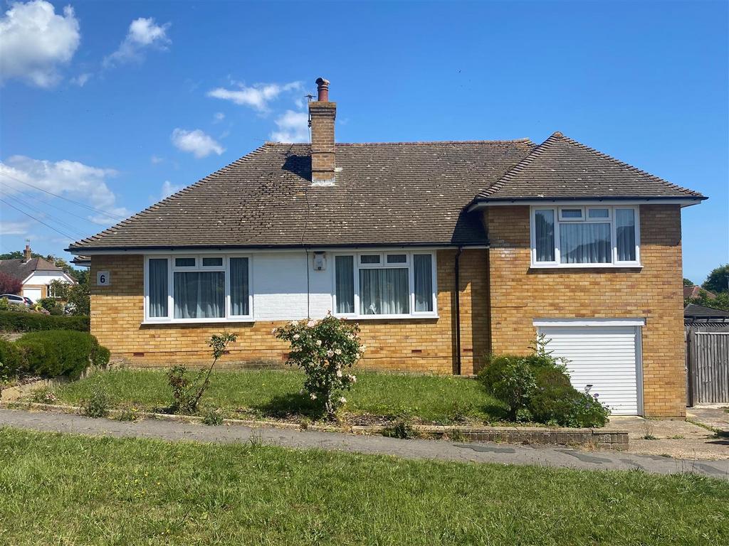 6 Blackfields Ave - Front2.jpg