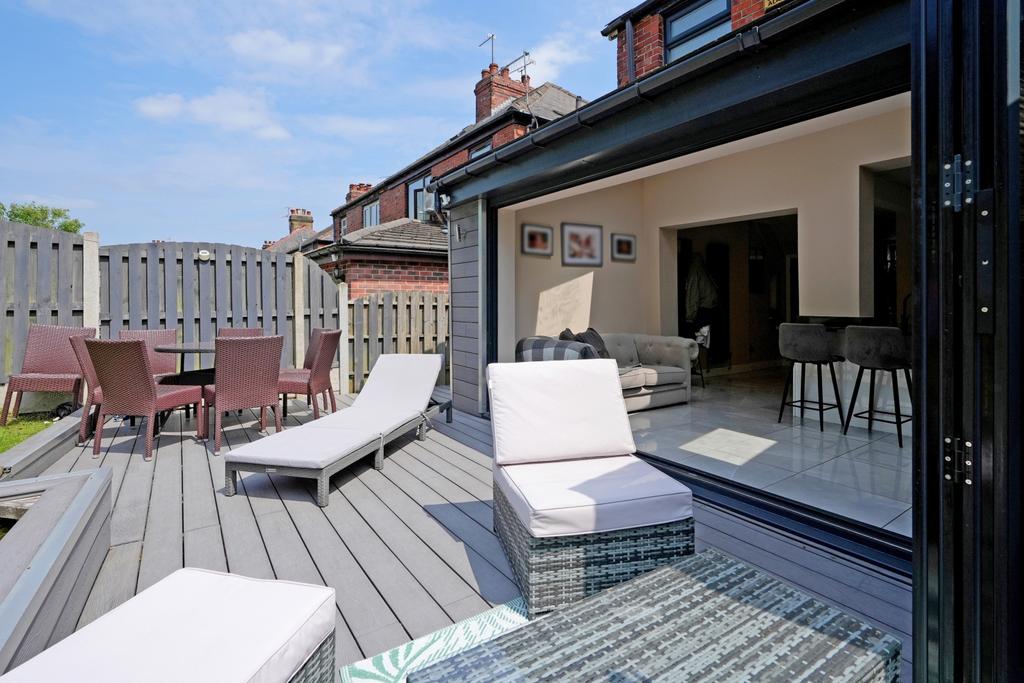 Rear Decking