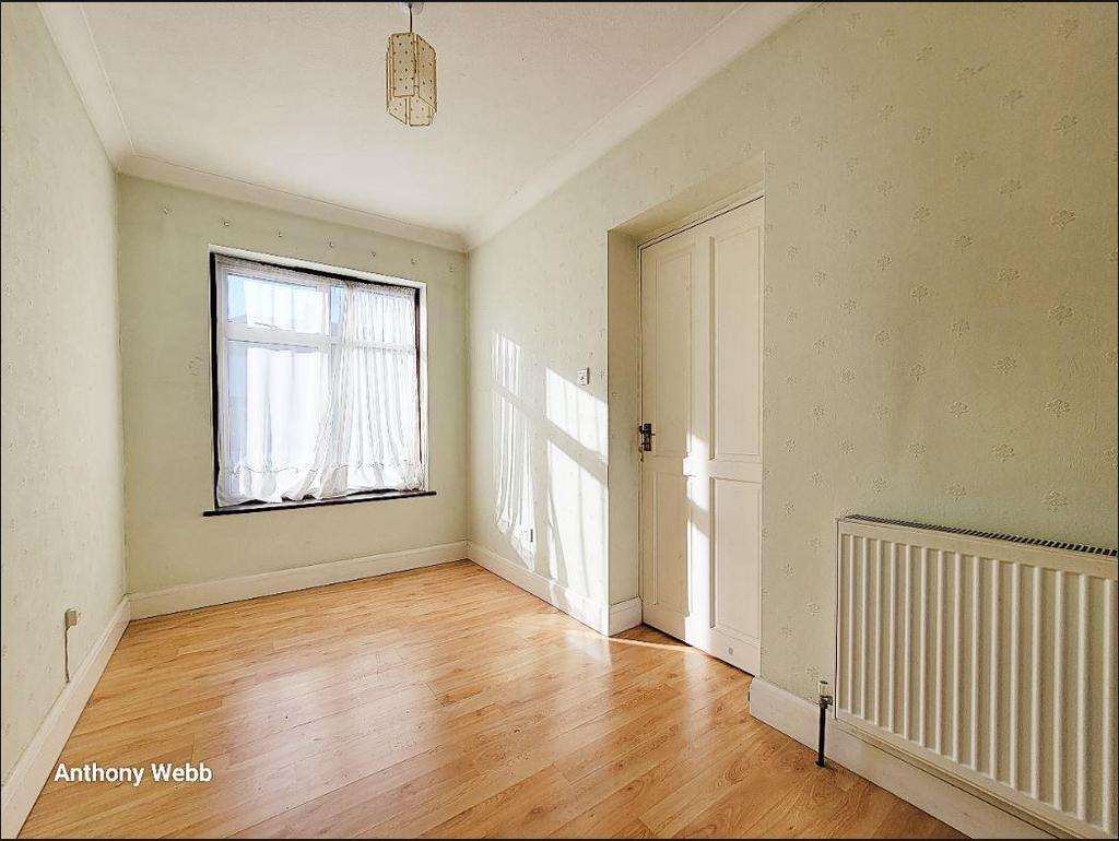 Ground bedroom