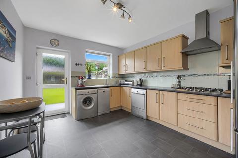 48 Capel Road, Clydach, Swansea, SA6 5PZ