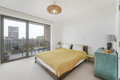 2 bedroom apartment to rent, Palladium Court, Sudbourne Road, London