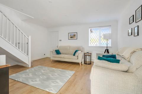 4 Shillingstone, Shoeburyness, Southend-on-sea, SS3 8BY