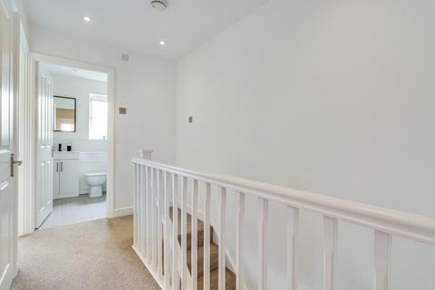 4 Shillingstone, Shoeburyness, Southend-on-sea, SS3 8BY