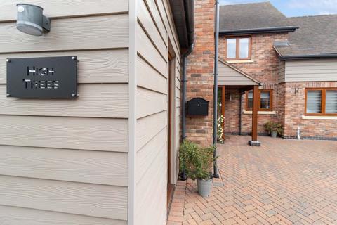 High Trees Merriman Close, Stoulton, Worcester, WR7 4RY