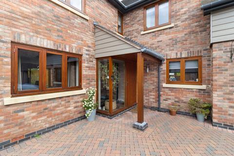 High Trees Merriman Close, Stoulton, Worcester, WR7 4RY
