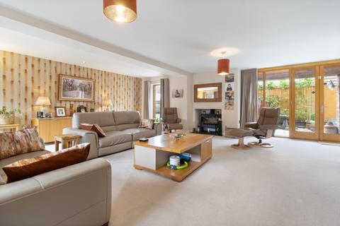 High Trees Merriman Close, Stoulton, Worcester, WR7 4RY