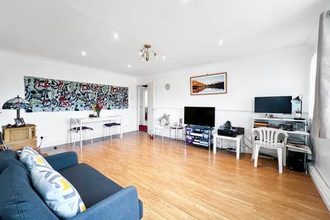 2 bedroom flat for sale, Conies Road, Halstead, CO9