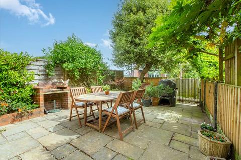 4 bedroom terraced house for sale, Leeds LS7