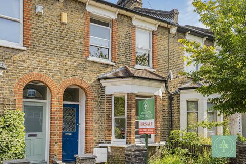 undefined, Avenue Road, North Finchley, London, N12