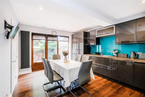 2 bedroom terraced house for sale, Withy Mead, Chingford