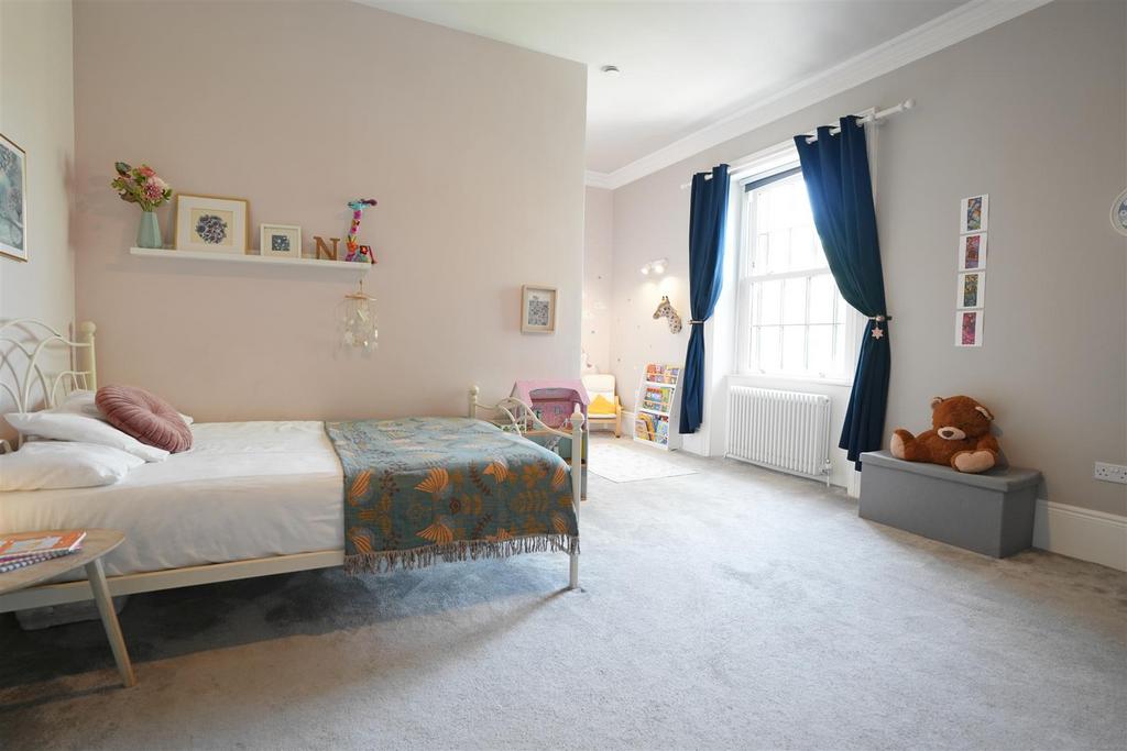 2nd Bed 2.jpg