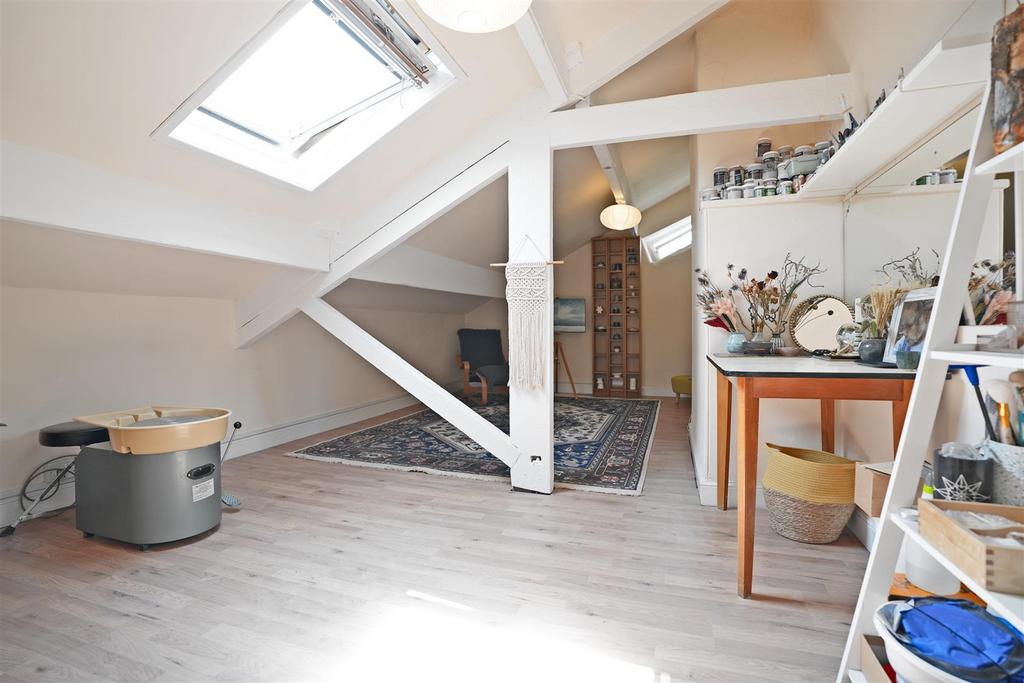 Attic 4.jpg