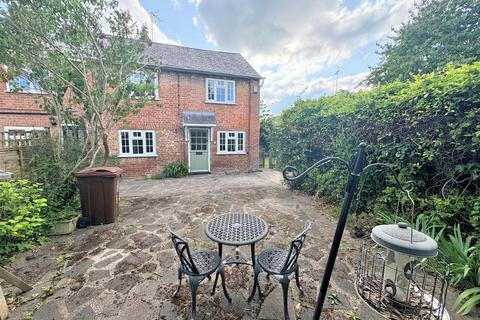2 bedroom end of terrace house for sale, Chandos Place, Wendover HP22