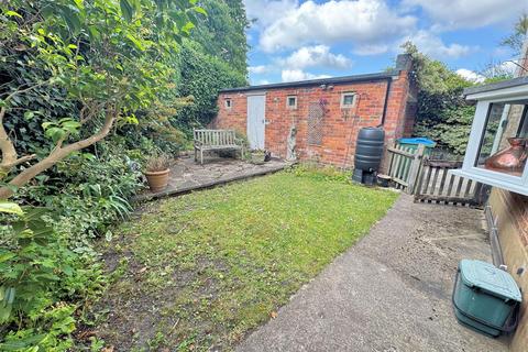 2 bedroom end of terrace house for sale, Chandos Place, Wendover HP22