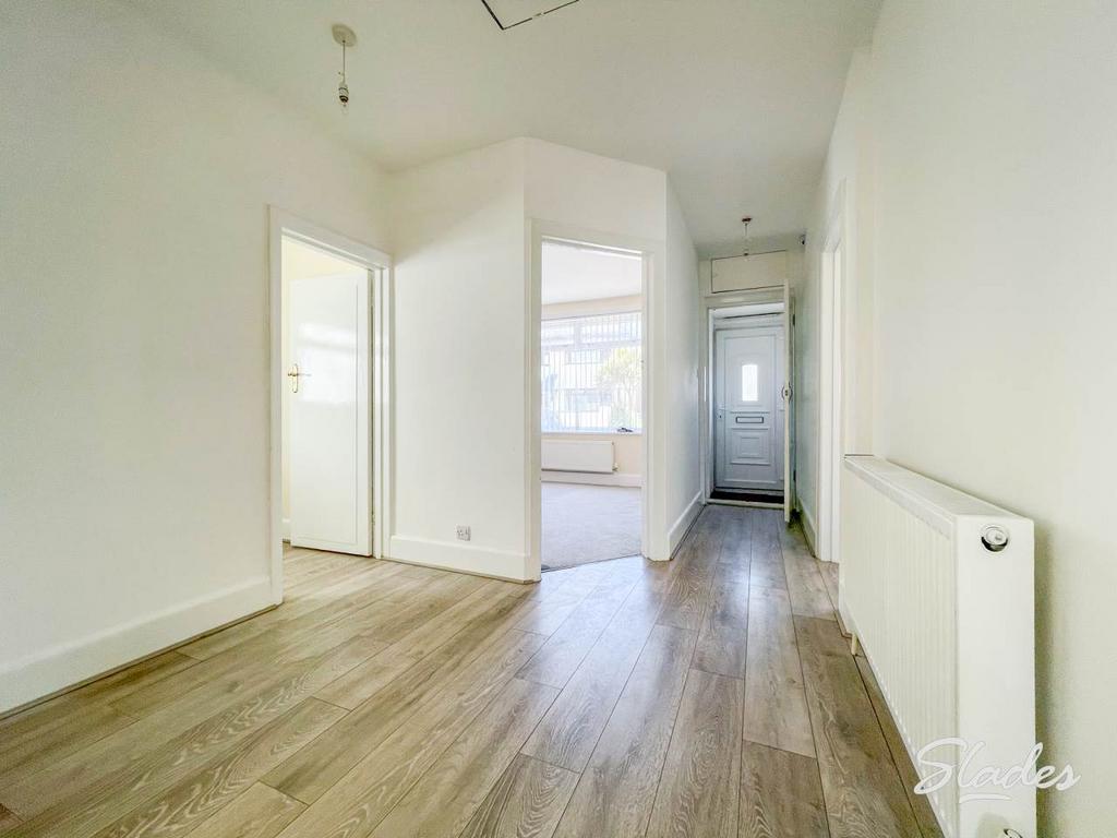 9 Harbour hallway