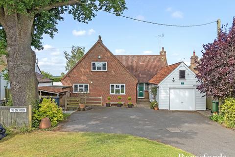 3 bedroom detached house for sale, Chelmsford Road, Felsted, CM6