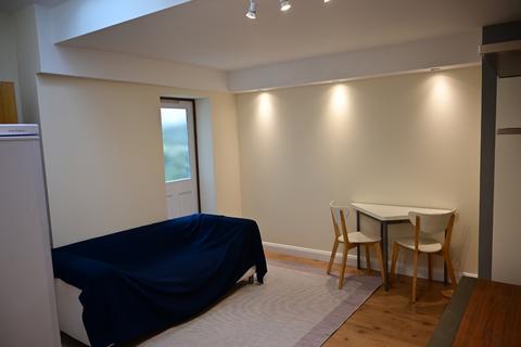 1 bedroom apartment to rent, Criterion Mews Flat 1, Ground Floor Flat, Archway, London, N19
