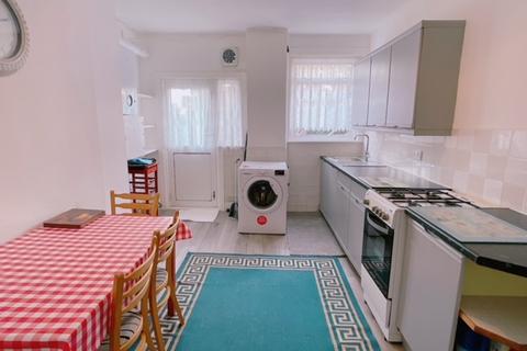 2 bedroom flat to rent, Drayton Avenue, London W13