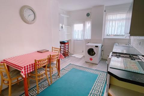 2 bedroom flat to rent, Drayton Avenue, London W13