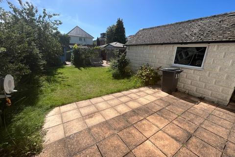 4 bedroom detached house to rent, De Lisle Road, Bournemouth