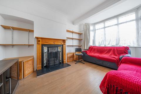 46 Senlac Road, London, SE12 9NB