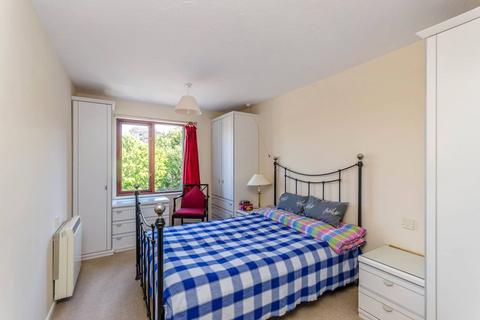 2 bedroom apartment to rent, Corfton Road, Ealing W5