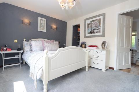 2 bedroom cottage for sale, Churchill Lane, Churchill, Kidderminster, DY10