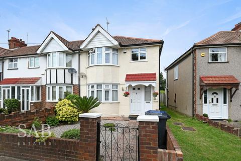 176 Ferrymead Avenue, Greenford, UB6 9TW