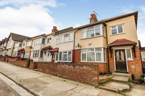 Pier Road, Gravesend DA11