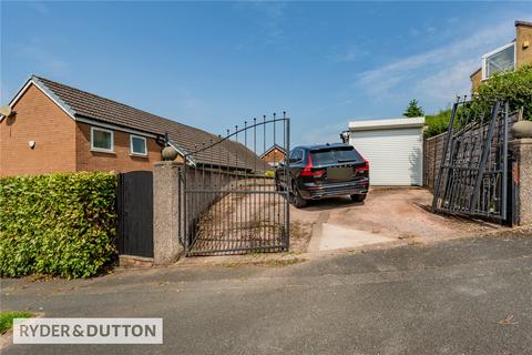 4 bedroom semi-detached house for sale, Carr House Road, Springhead, Saddleworth, OL4