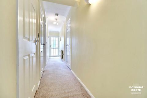 7 Angorfa Close, Lichfield, WS13 8AG