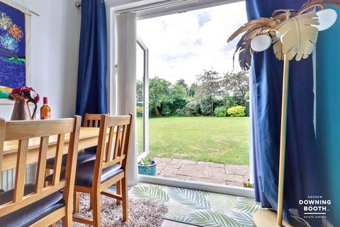 7 Angorfa Close, Lichfield, WS13 8AG