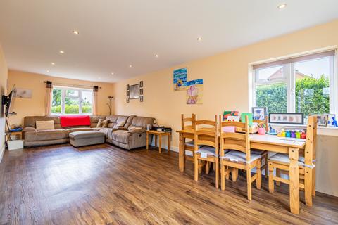 3 bedroom semi-detached house for sale, Edinburgh Avenue, King's Lynn, PE30
