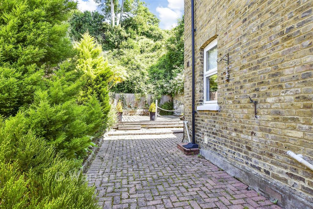 Patio / Decking