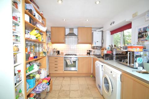 2 bedroom terraced house for sale, Beardell Street, Crystal Palace SE19