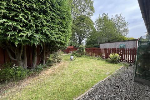 2 bedroom semi-detached bungalow for sale, Royds Park Crescent, Bradford BD12