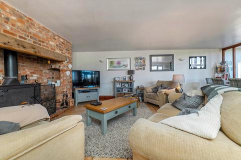 undefined, West View Barn, Elkington